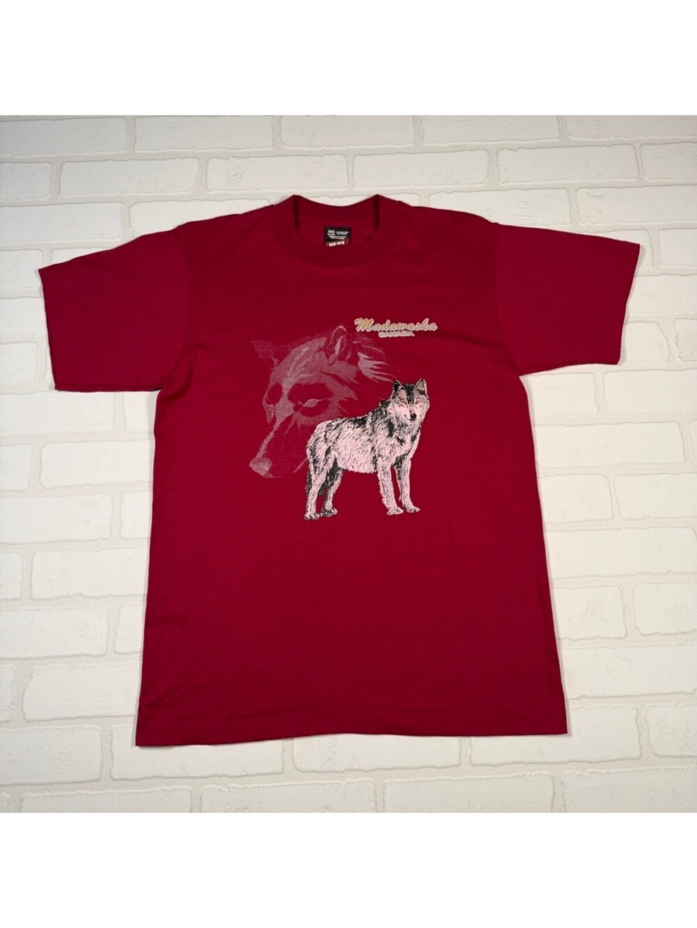 Vintage Madawaska Alaska Wolf Art Graphic Tourist Single Stitch T-Shirt Medium